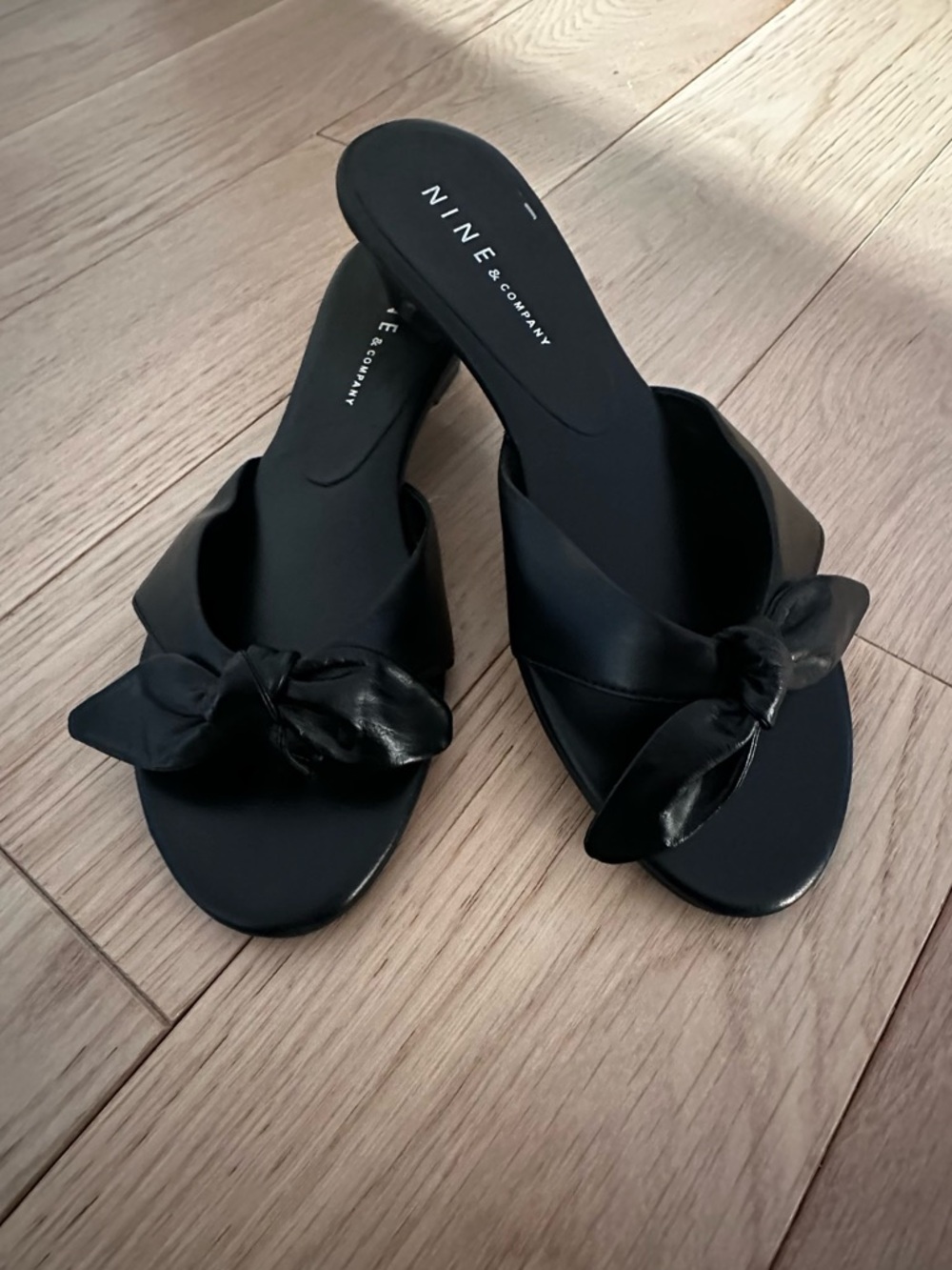 Vintage Nine & Co. never worn sandals mules size 6
